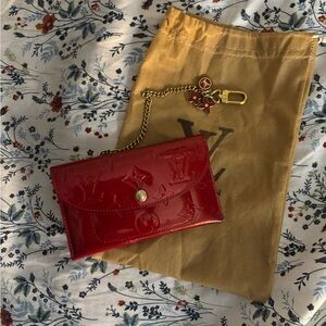 Louis Vuitton Leather small  Monogram Vernis Envelope
Pouch